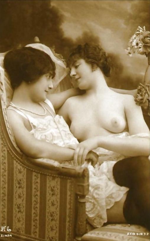 16P Vintage  Lesbian & Courtship-num-001