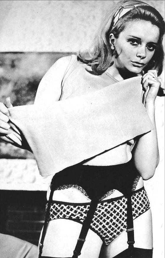 16P Vintage lady's &  Bloomers-num-001