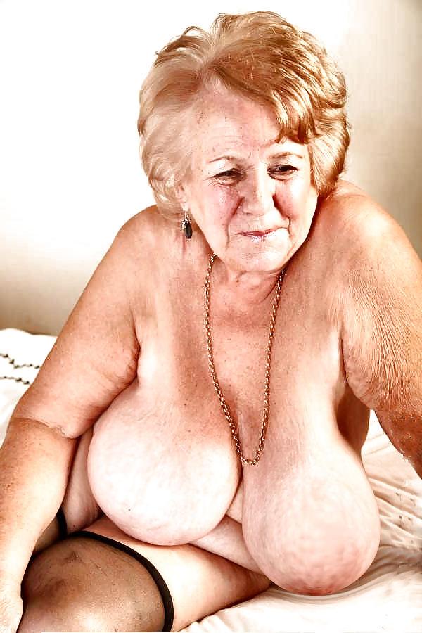 25P Vintage titts