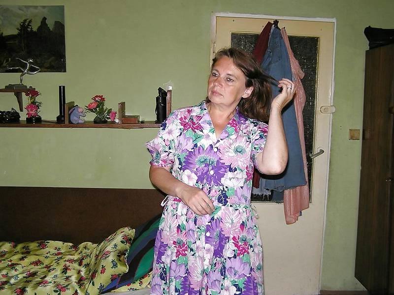 25P GILF.-.Unknown.3