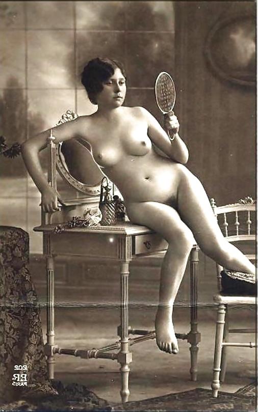 16P Vintage lady's &  Reflections-num-001