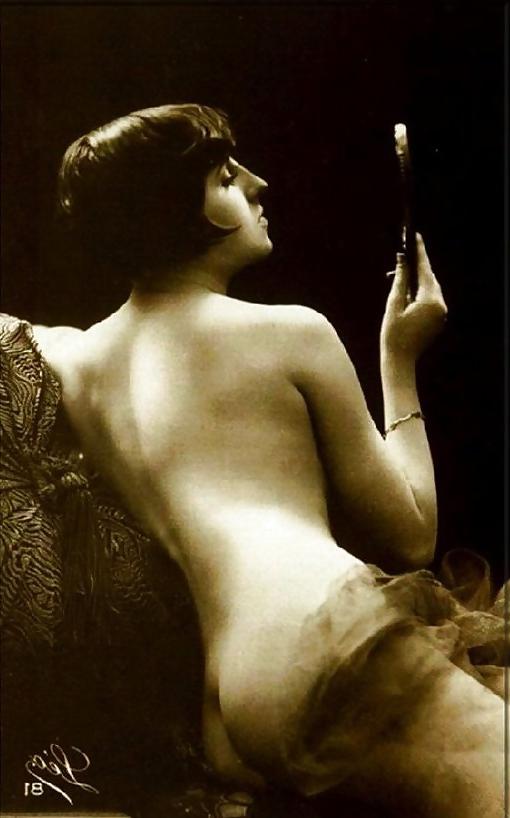 16P Vintage lady's &  Reflections-num-001
