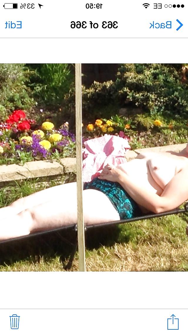 9P Sunbathing x