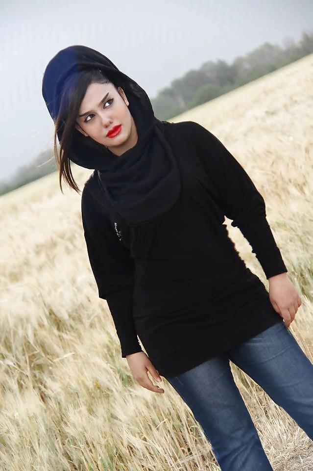 25P Sexy Iranian Girls 7