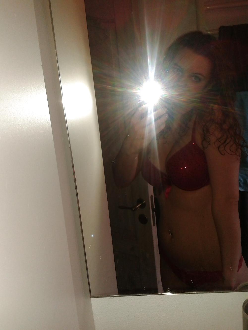 25P Selfshot & Boyfriend Pics she like her Yoghurt 312ml Activia