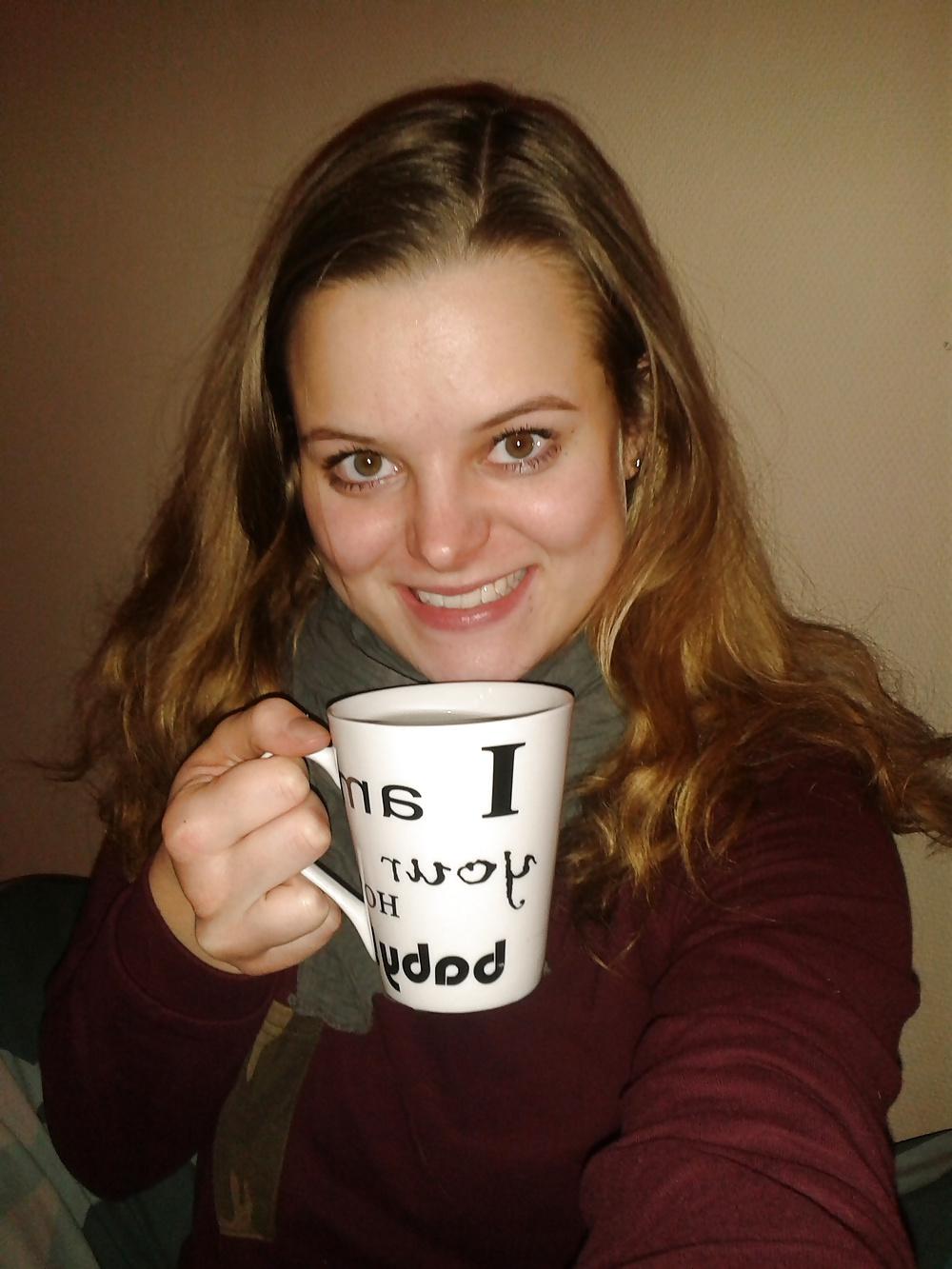 25P Selfshot & Boyfriend Pics she like her Yoghurt 312ml Activia