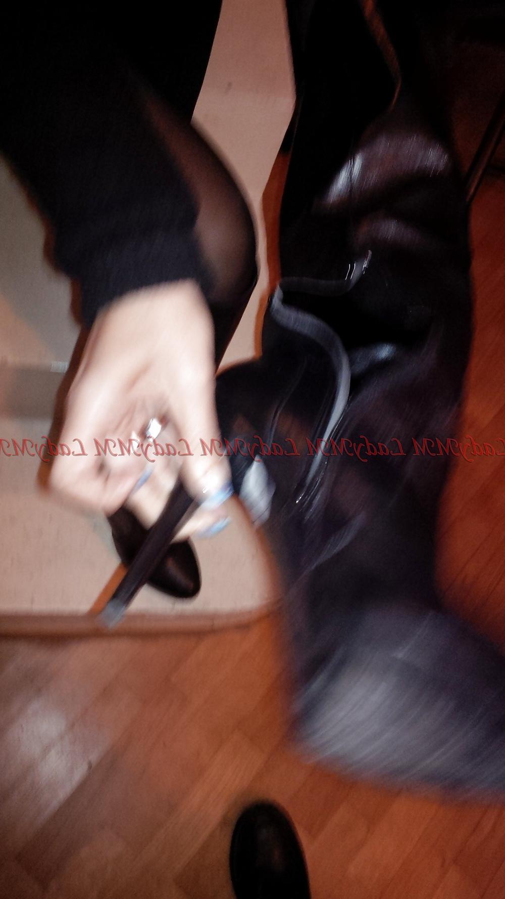 25P LadyMM 's night out -Italian Milf not porn . 