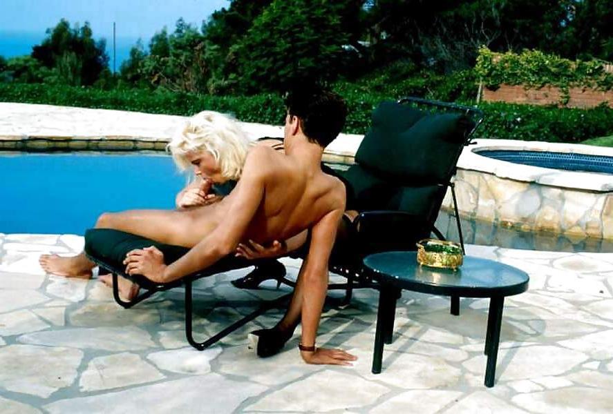 7P Geiler Transenfick am Pool - Tranny fucked at poolside