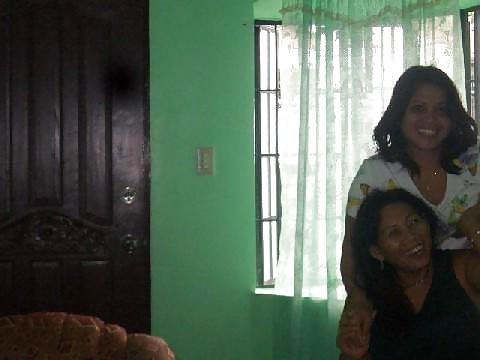 18P Filipina puta Joma... and mom