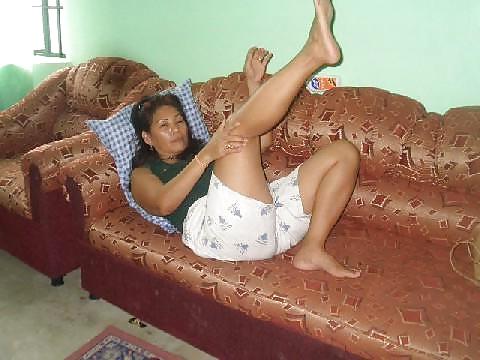 18P Filipina puta Joma... and mom