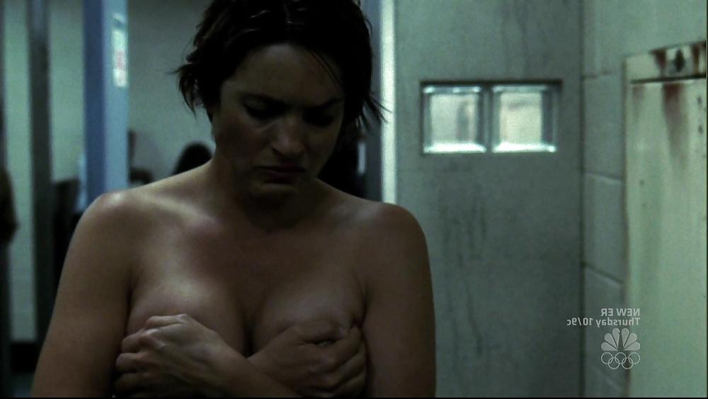 16P Mature celebrity Mariska Hartigay (50yrs)