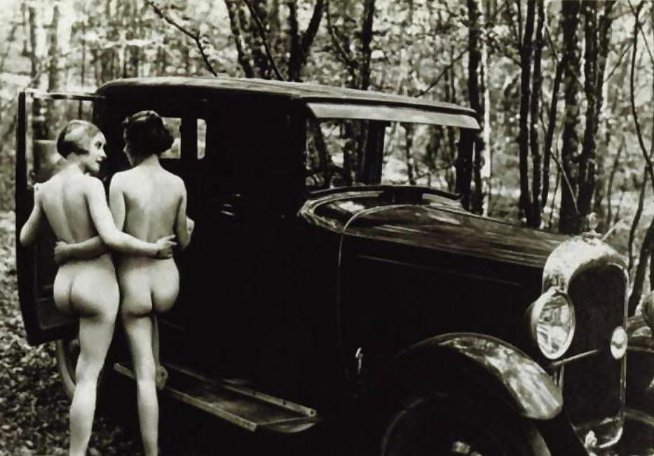 16P Vintage lady's & Cars-num-001