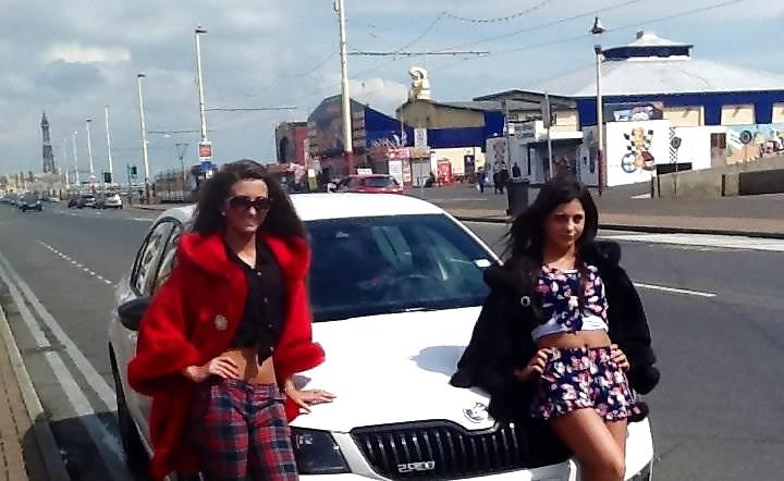 25P Irish Gpysy Teen Girls Trip To Blackpool