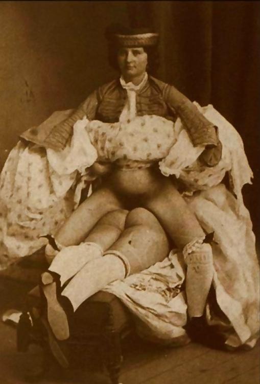 16P Vintage lady's & Courtship-num-001