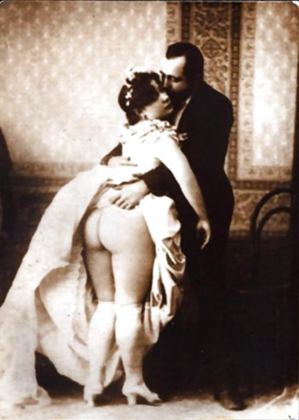 16P Vintage lady's & Courtship-num-001