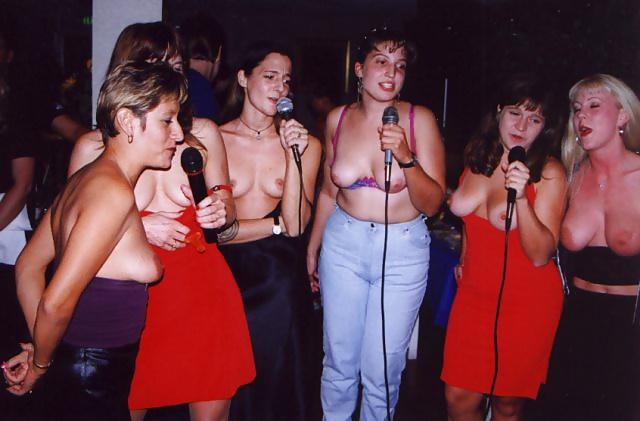 25P Groups Of Naked People - Vol. 7