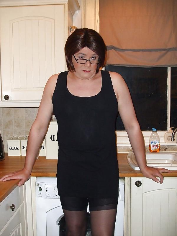 22P Another Night's Posing & Anal Training