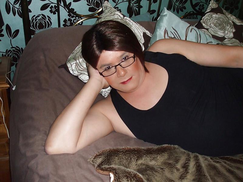 22P Another Night's Posing & Anal Training