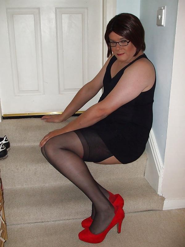 22P Another Night's Posing & Anal Training