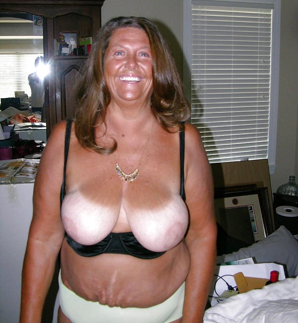 20P Mature tan lines 1.