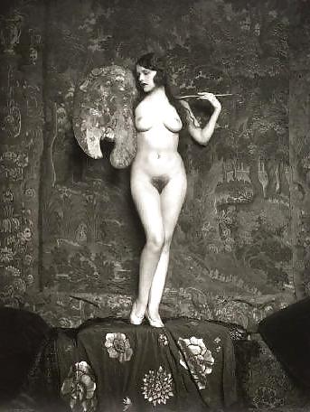 25P Vintage Nudes 10