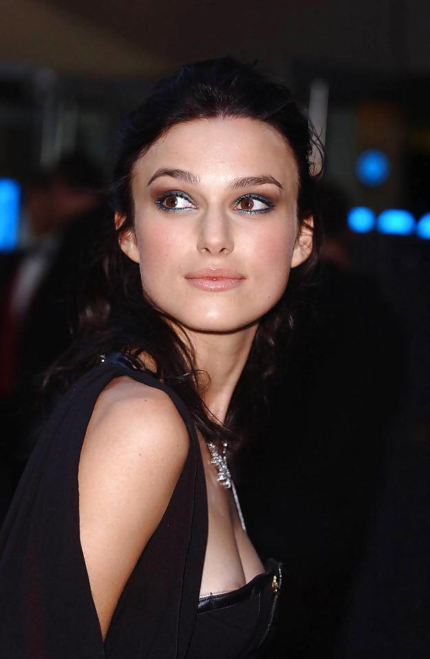 13P Celebrity nip slip