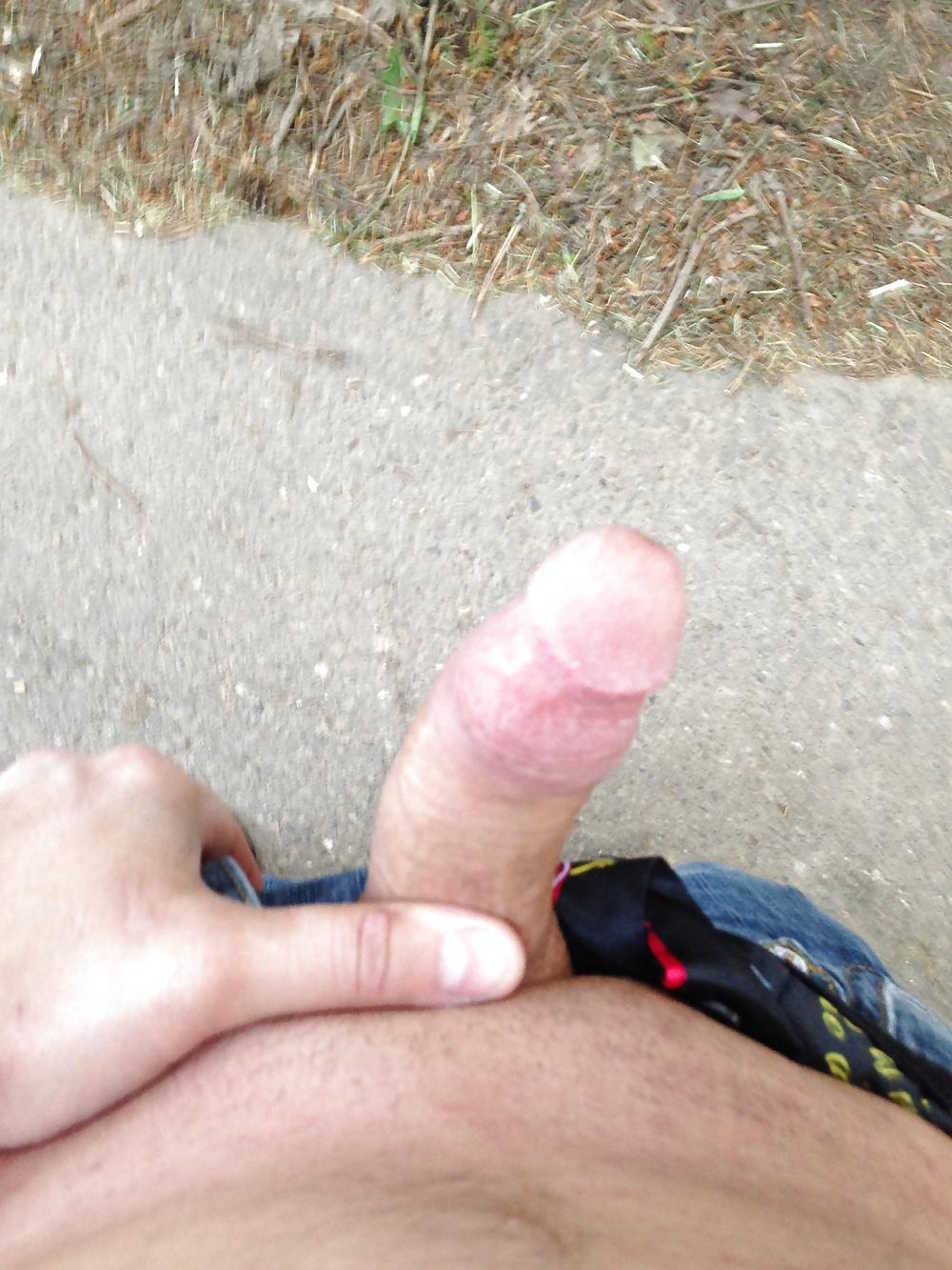 10P Outdoor wank was so turned on by a horny bbw I had to jerk