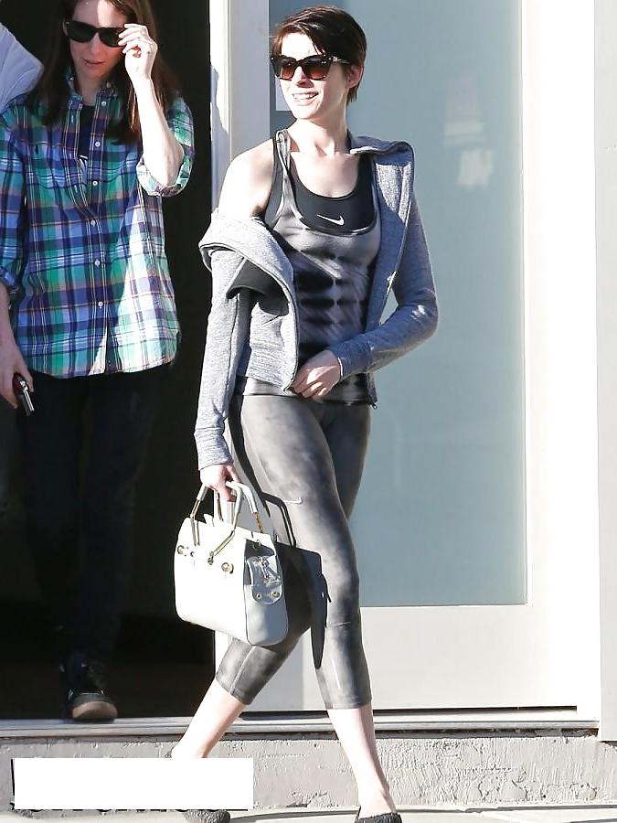 25P Anne Hathaway mega collection 4