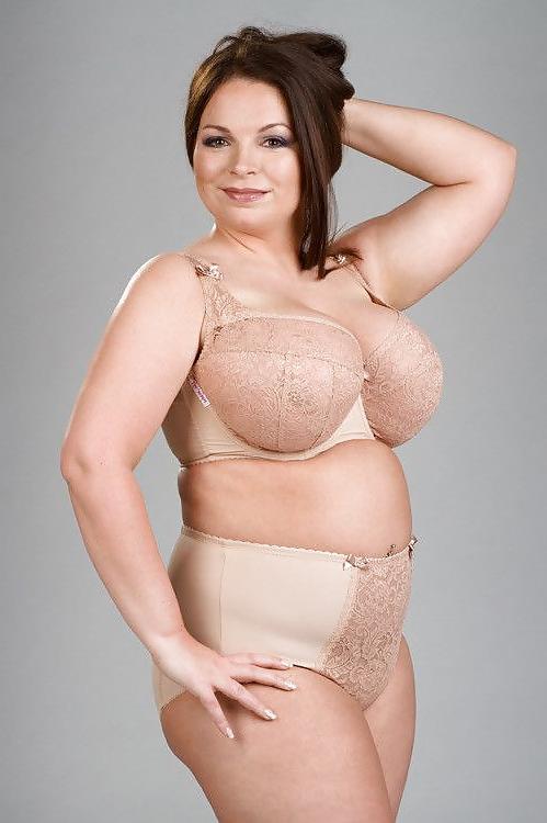 20P Mature-BBW-Ladies 518