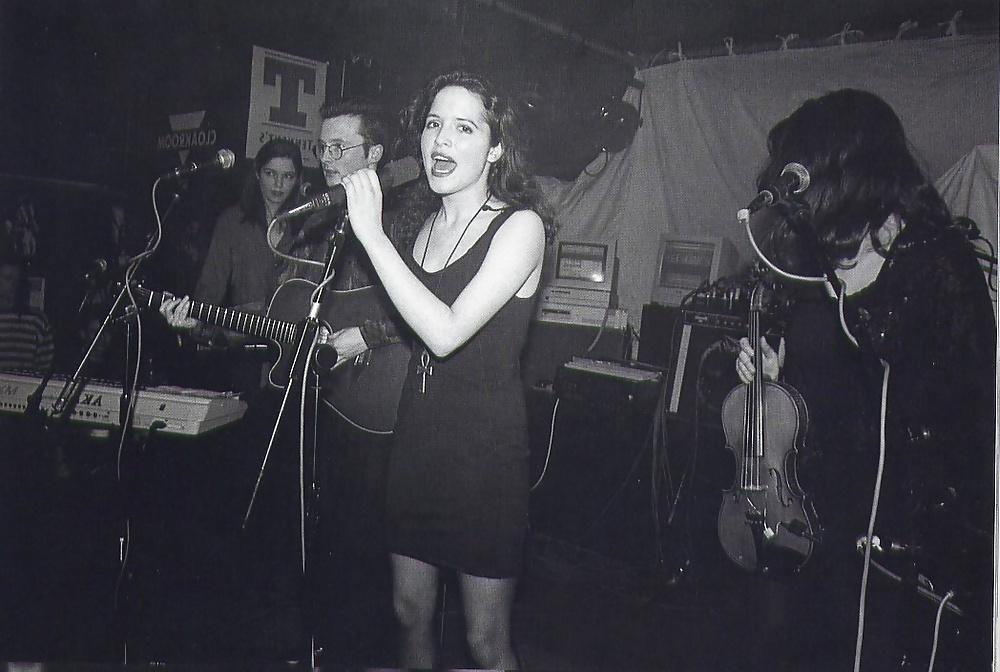 25P Andrea Corr Irish Celeb fishnets tights hose