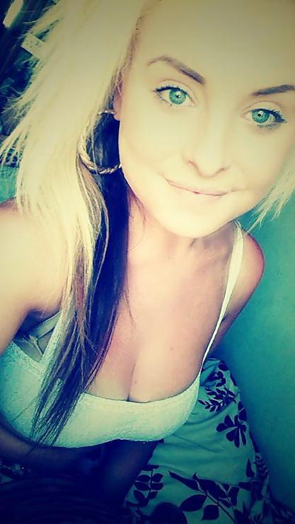 25P Irish girls Facebook gallery 2