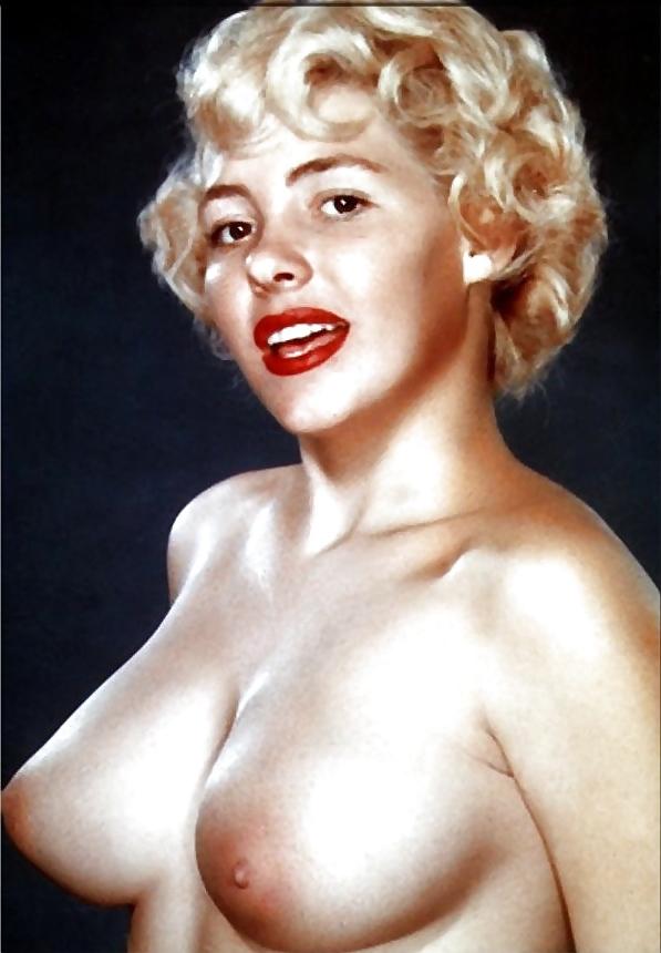 16P Vintage lady's & Their Bosoms-num-001