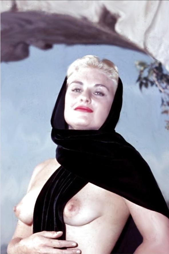 16P Vintage lady's & Their Bosoms-num-001