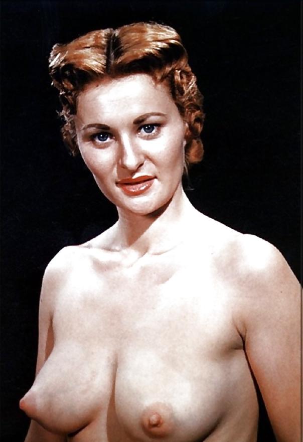 16P Vintage lady's & Their Bosoms-num-001