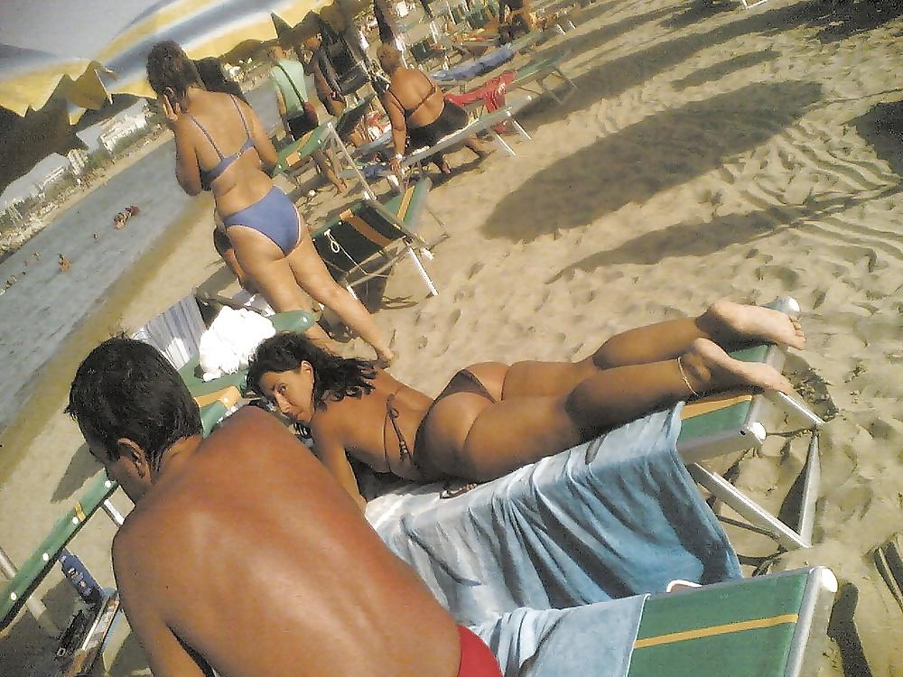 25P Italian big dam ass bikini 2014