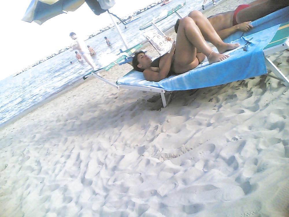25P Italian big dam ass bikini 2014