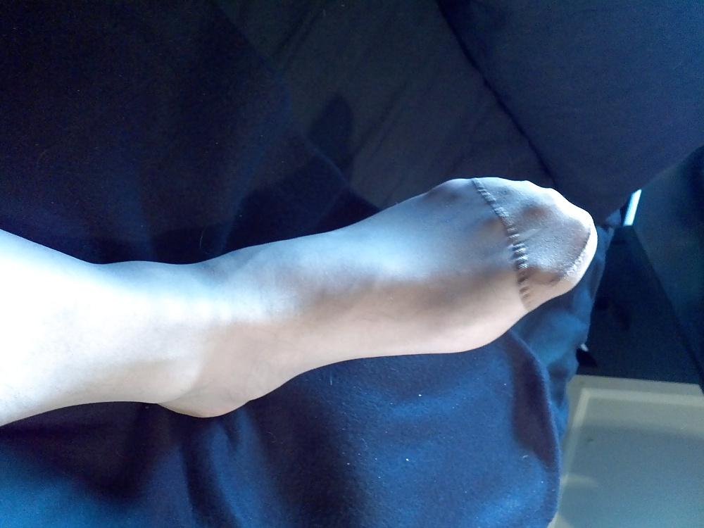 4P Request for my feet in tan tights