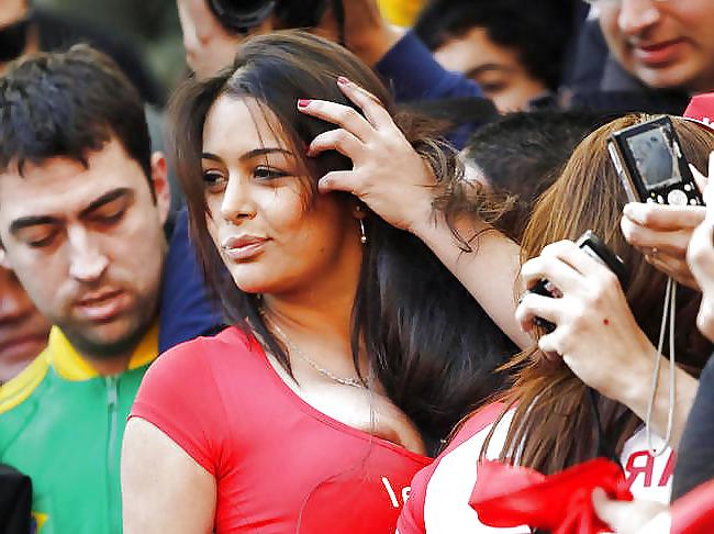25P The Sexiest Football Fan 
