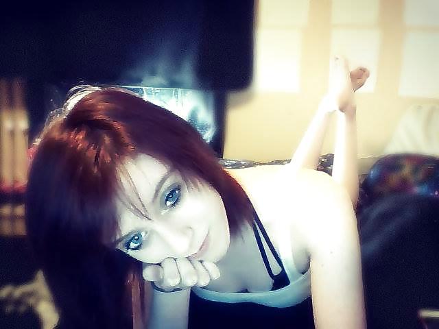 25P Sexy Feet Cum Covered