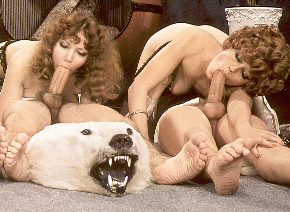 25P Vintage Mature Orgy
