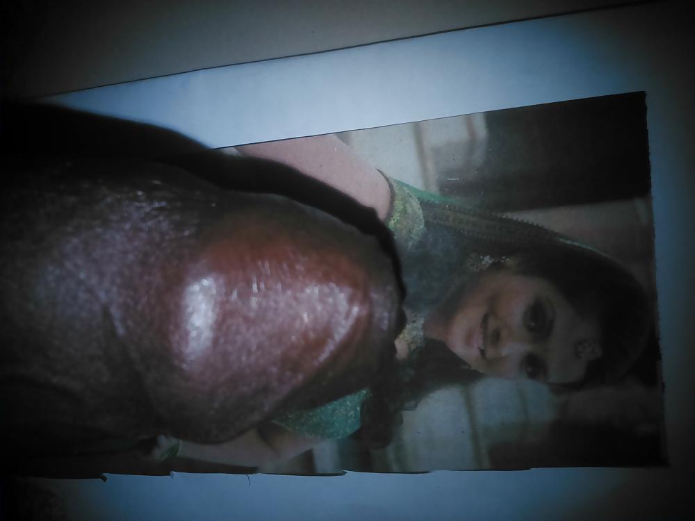 6P Cummed on Ramya Nambeesan rare pic
