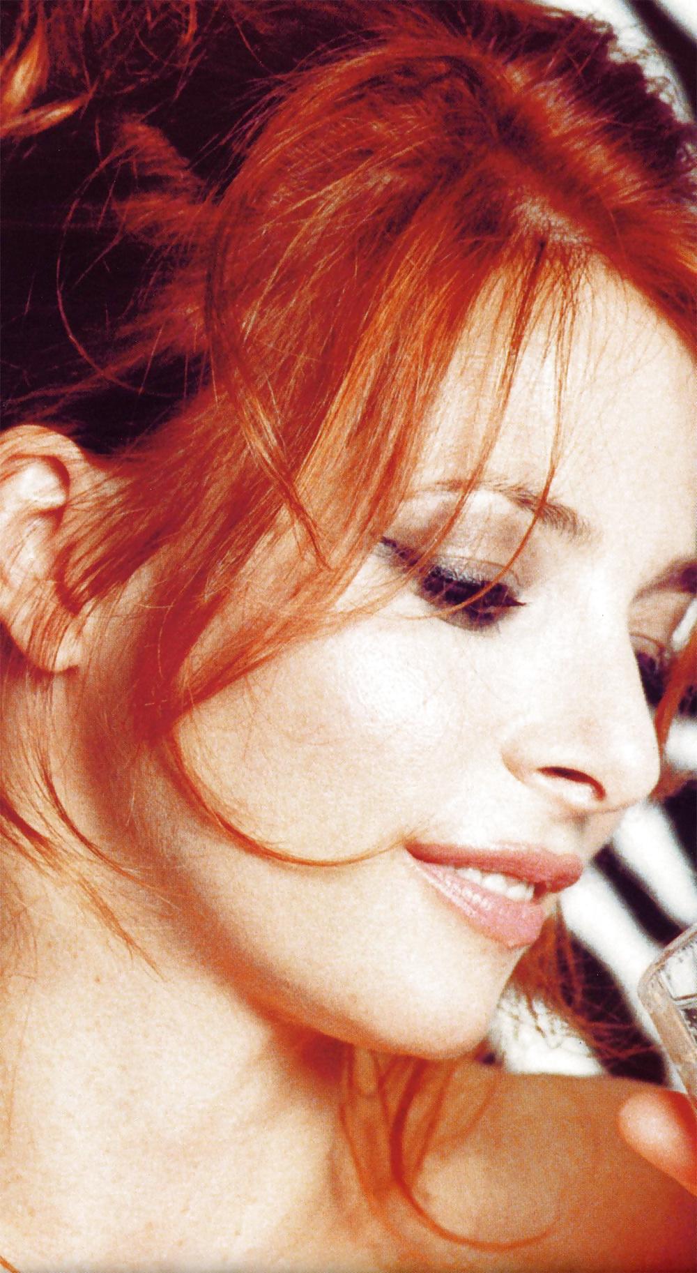 25P Mylene Farmer