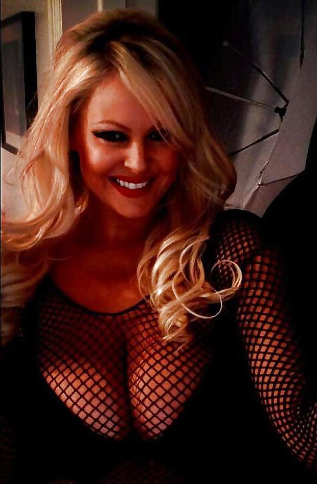 13P Hot Irish Celeb Amanda Brunker