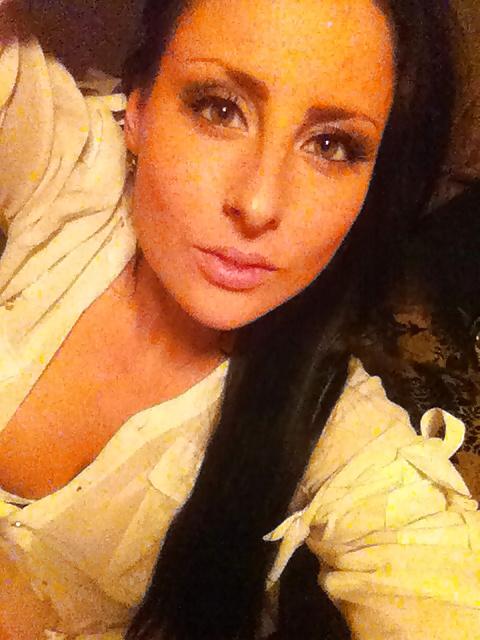 19P Swedish Girl Sara Guess
