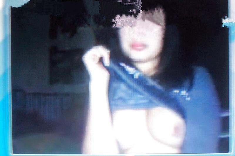 7P Italian Nude Webcam