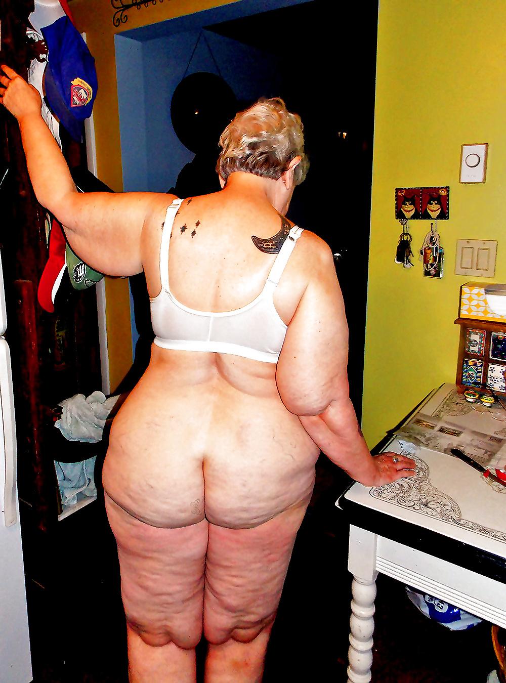 25P The Best of Exposed mature BBW Nancy