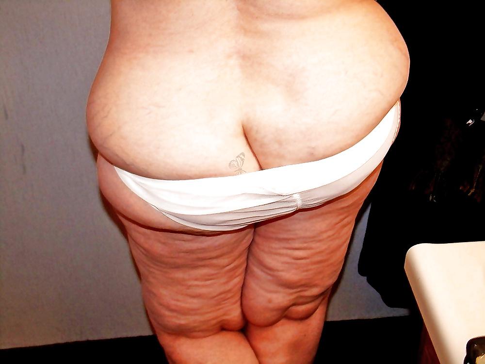 25P The Best of Exposed mature BBW Nancy