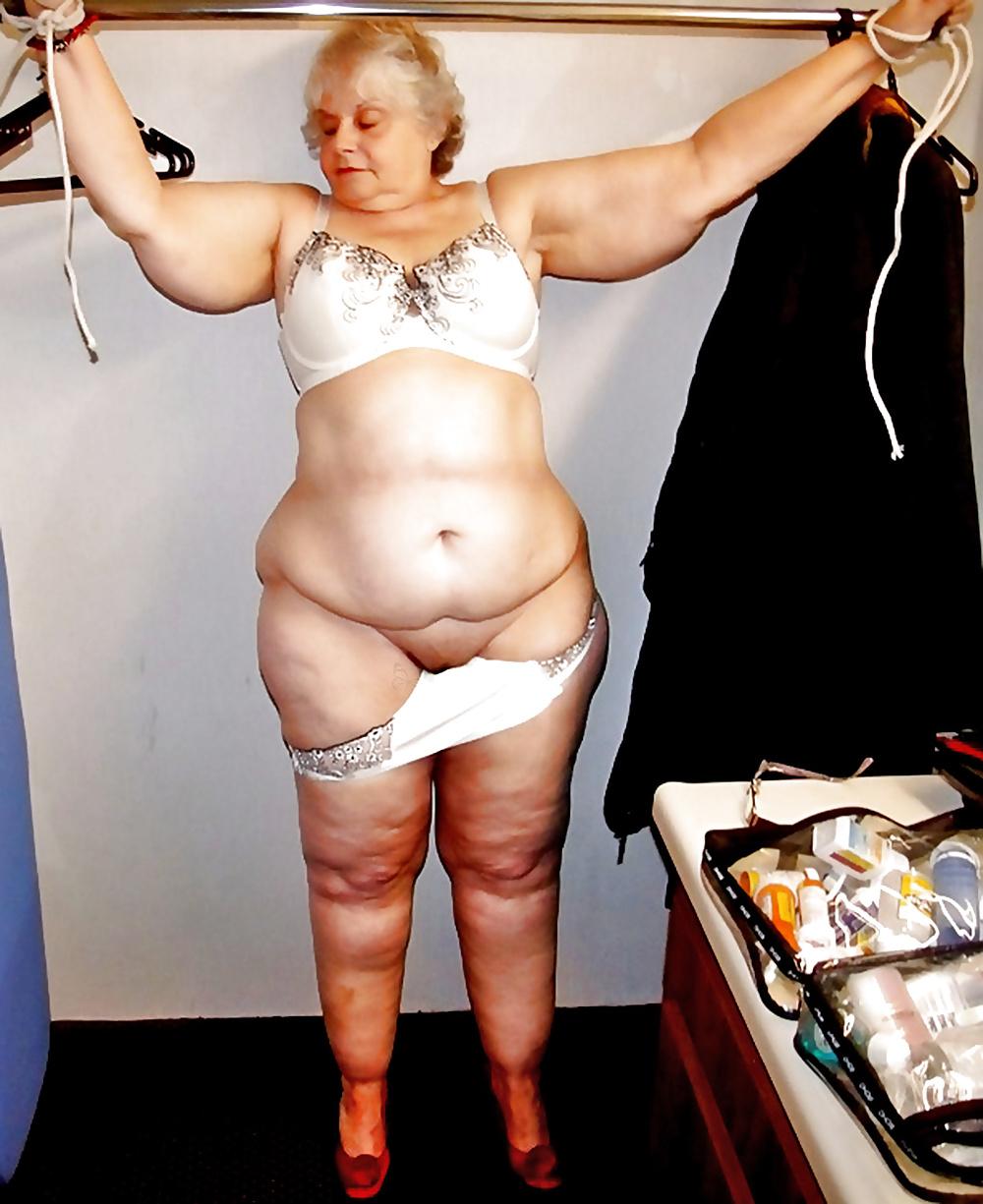 25P The Best of Exposed mature BBW Nancy