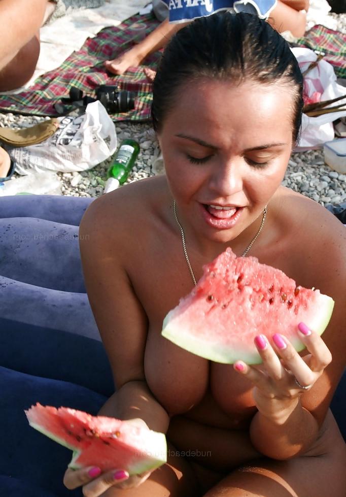 25P Beachbunnies + mermaids with saggy tits+more outdoor XXXXI