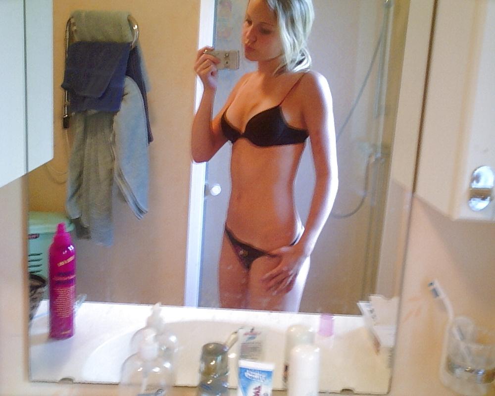 6P Swedish teen girl selfshot